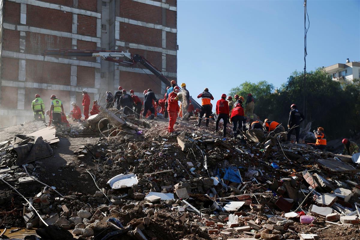 トルコ沖地震「72時間」が経過　救出相次ぐも死者93人
