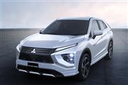「エクリプスクロスPHEV」は野山を駆け回るようなアクティブなシチュエーションでこそ生き生きと輝く（三菱自動車提供）