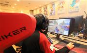 最新のモニターと専用のチェアで、ｅスポーツが楽しめる