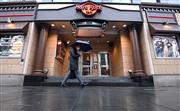 ハードロックカフェ大阪の店舗＝２２日午前、大阪市中央区（須谷友郁撮影）