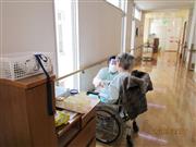 新型コロナウイルスのクラスターが発生した高齢者施設＝令和2年8月（提供写真）