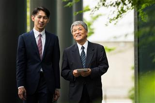 「理念」や「人脈」はどう引き継ぐか　経営者が抑えるべき事業承継の事前準備