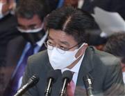 衆院予算委員会で答弁する加藤勝信官房長官＝８日午前、国会・衆院第１委員室（春名中撮影）