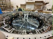 新タイプのニュートリノを探す実験の検出器＝茨城県東海村（高エネルギー加速器研究機構提供）