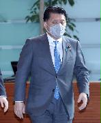 平井卓也デジタル改革担当相＝１２日午前、首相官邸（春名中撮影）
