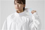 医療従事者と共同開発した医療用ガウン（ユニチカ提供）