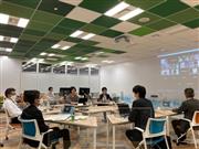 「品質」をテーマにオンライン形式で開催された「イノベーション・ダイアログ」。左端が鎌上信也社長＝２０２０年１１月２日、東京・虎ノ門の本社