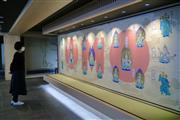 「ＯＭＯ３京都東寺」１階の共用スペースでは如来、菩薩、明王の世界を描いた立体曼荼羅のアートが楽しめる＝京都市南区（田村慶子撮影）
