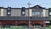 旧野田町駅の雰囲気を引き継ぐ新野田市駅の外観（江田隆一撮影）