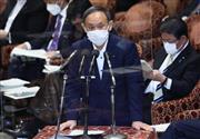 衆院予算委員会の集中審議で答弁する菅義偉首相＝１０日午前、衆院第１委員室（春名中撮影）
