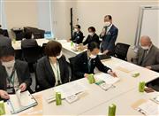 ＪＡＳ制定の必要性を訴えるベジタリアン議連会長の自民党の河村建夫元官房長官(右から２人目)＝11日午後、衆院第２議員会館(奥原慎平撮影)