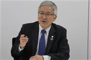 インタビューに応じる東芝の畠沢守副社長（同社提供）