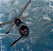 1979年に無制御で落下した米国の宇宙ステーション「スカイラブ」（NASA）