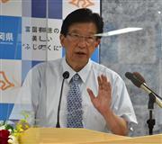 当選後初の定例会見に臨んだ川勝平太氏＝２２日、県庁（田中万紀撮影）