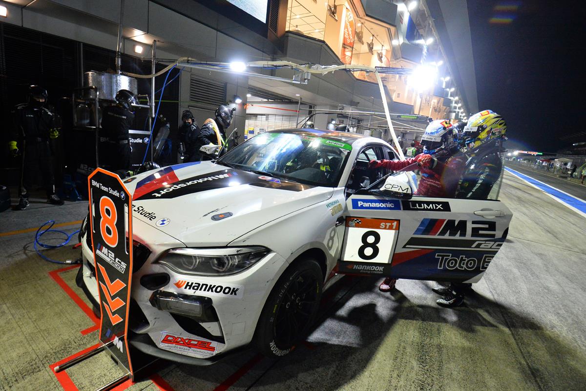 スーパー耐久24時間レースを走ったM2CSレーシング