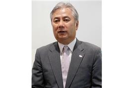 インタビューに応じるＰＨＣホールディングスの中村伸朗執行役員