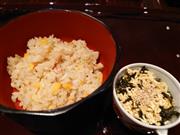 カップヌードルの風味が楽しい「炊き込み御飯」