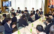 派閥を越えた自民党若手議員の会合＝７日午後、東京・永田町の自民党本部（酒巻俊介撮影）