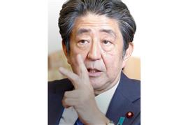 安倍晋三前首相（春名中撮影）