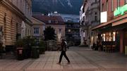 閉店時間が早いインスブルックの街中　(c)Ken Anzai