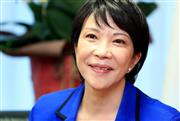 インタビューに応じる高市早苗政調会長＝１２日午前、東京都千代田区の自民党本部（松井英幸撮影）