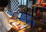 京セラの無人レジシステム。商品を乱雑に置いてもＡＩ（人工知能）が正確に読み取る